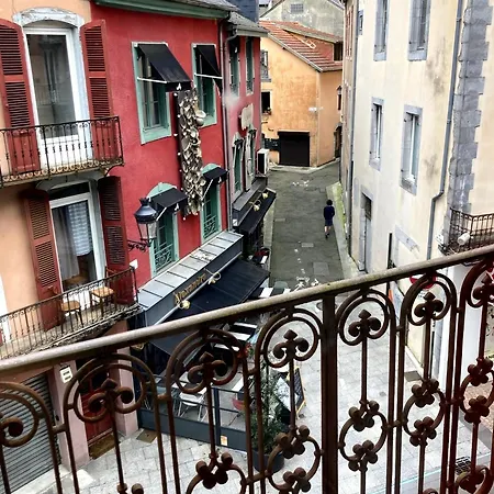 2em Etage Votre Pelerinage A *